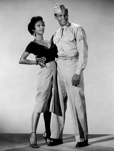 Dorothy Dandridge and Harry Belafonte | Black Hollywood Series Klasik Hollywood, Black Cinema, Merle Oberon, Lena Horne, Dorothy Dandridge, Black Glamour, Harry Belafonte, Melanie Griffith, Faye Dunaway