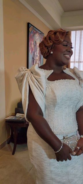 Mother Of The Bride Lace Dresses, Kente Styles For Mother Of Bride, Mother Of The Bride Kente Styles, African Mother Of The Bride Dresses, Ghanaian Dress Styles, Lace Dress Styles Ghana, White Lace Outfit, Baby Christening Dress, Lace Dress Outfit