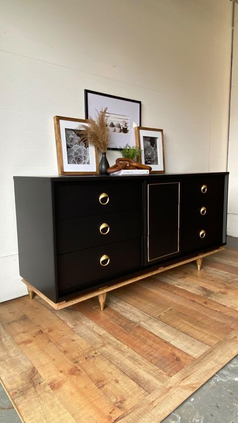 Kim Shortridge | Furniture Artist | DIY (@duly_restored) • Instagram photos and videos Dresser Makeover Black, Furniture Artist, Dresser Makeover, Refinishing Furniture, Bedroom Makeover, Instagram Photos, Photo And Video, Instagram Photo, Bedroom