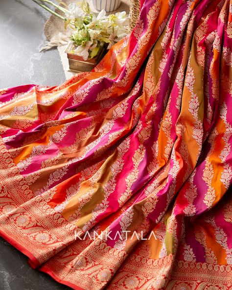 An Iconic weave for an Iconic Queen, this sophisticated Banarasi Silk Rangkat weave! #Banarasi #banarasisaree #rangkat #silksaree #silk #saree #banarasisilk #weavesofindia #indianhandloom #handwovensaree #sareefashion #sareelove #Kankatala #Kankatalasaree #authentichandloomsaree Rangkat Banarasi Saree, Saree Background, Banarasi Saree Wedding, Rangkat Saree, Benaras Sarees, Bride Sarees, Banaras Sarees, Brocade Saree, Indian Sari Dress