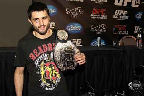 Former interim UFC welterweight champion and WEC welterweight champion, Carlos Condit, has decided to retire from the sport of MMA. MMA Fighting's Damon Martin and Guilherme Cruz were the first to report the news, after Condit's longtime manager Malki Kawa confirmed the welterweight legend's decision to them. Condit finishes his career as a professional mixed martial artist with a record of 32-14 and sports one of the greatest resumes of any welterweight of his generation. The 37-year old Albuqu Carlos Condit, Robbie Lawler, Dream Inspiration, Tyron Woodley, George St Pierre, Matt Brown, Mma Training, Mma Boxing, Combat Sports