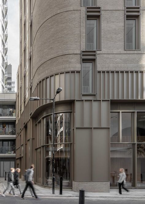 Buckle Street Studios London — Grzywinski+Pons Buckle Street Studios, Structural Expressionism, Facade Architecture Design, London Architecture, Brick Architecture, Brick Facade, Sopot, Glass Facades, Brick Building