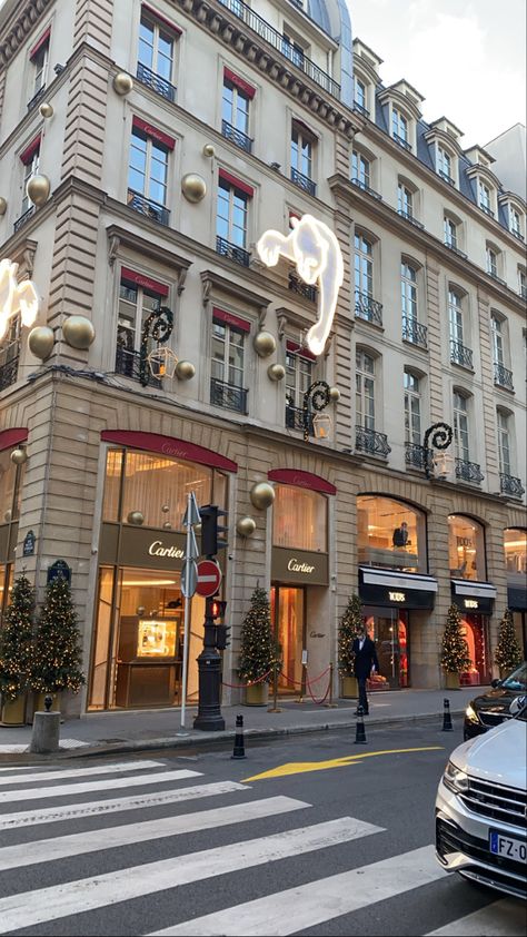 Cartier Building, Classic Facade Design, Limestone House, New Classical Architecture, Architecture Styles, Classic Facade, Classical Building, Europe Architecture, Apartment Exterior