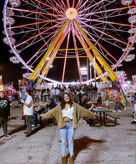 Ferris Wheel @ State Fair Country Gal, Summer Things, State Fair, Summer Photos, Photo Inspo, Ferris Wheel, Summer Vibes, Blouse Designs, Wheel