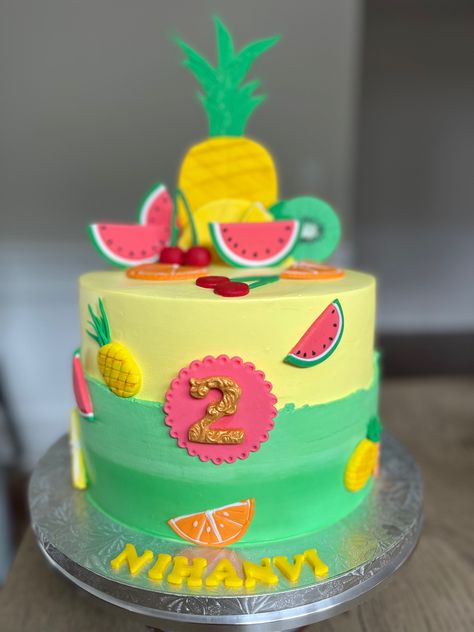 Fruit Theme Cake Ideas, Twotti Fruity Birthday Cake, Fruit Themed Cake, Twotti Fruity, Rosé Birthday, 2 Birthday, Theme Cake, Cute Birthday Cakes, Fruit Cake