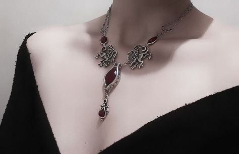 Victorian Goth Jewelry, Goth Prom, Vampire Fashion, Goth Subculture, Goth Necklace, Goth Wedding, Vampire Costume, Romantic Goth, Victorian Goth