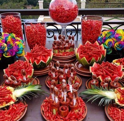 Quinceanera Food Ideas, Food Ideas Mexican, Quinceanera Food, Mexican Dessert Table, Party Snack Table, Fruit Table, Snacks To Eat, Mexican Treats, Mexican Snacks