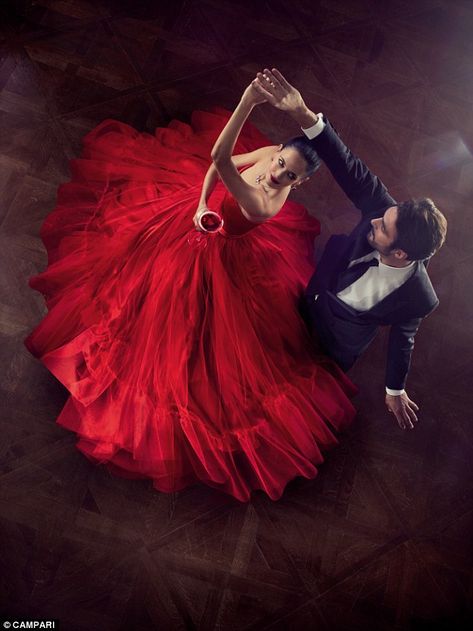 Calendar December, Swing Dancing, Pre Wedding Poses, Wedding Couple Poses, Ad Campaigns, Eva Green, Penelope Cruz, Pre Wedding Photoshoot, Ballroom Dance