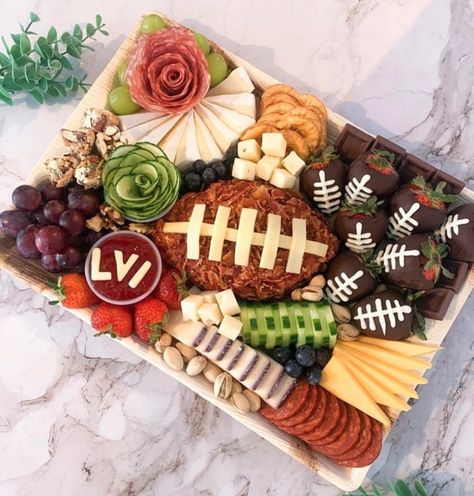 Take game day to the next level with these Super Bowl charcuterie board ideas featuring meat shaped like footballs and team-specific designs. #superbowl #charcuterie #superbowlsnacks Super Bowl Platter Ideas, Cute Superbowl Snacks, Football Sunday Charcuterie Board, 49er Charcuterie Board, Cute Super Bowl Snacks, Super Bowl Charcuterie Board Easy, Charcuterie Football Board Ideas, Super Bowl Desert Charcuterie, Super Bowl Snack Board