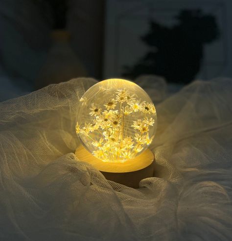 Charging Lamp, Resin Ball, Crystal Clear Epoxy Resin, Cute Night Lights, Star Night Light, Birthday Flower, Clear Epoxy Resin, Artwork Gifts, Epoxy Resin Art