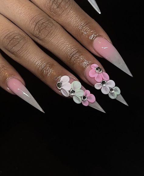 Graduation Nail Designs College, Graduation Nail Designs, Long Nail Art, Stilleto Nails Designs, Gel Nail Art Designs, Long Acrylic Nail Designs, Pretty Nail Art Designs, Drip Nails, Pretty Gel Nails