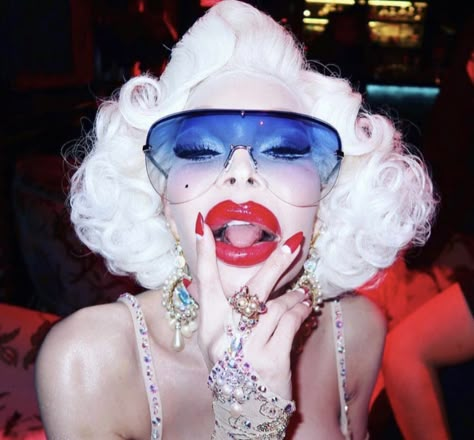 Y2k Cybercore Aesthetic, Nyc Club, Y2k Cybercore, Amanda Lepore, Queer History, History Icon, Cybercore Aesthetic, Media Makeup, Y2k Alt