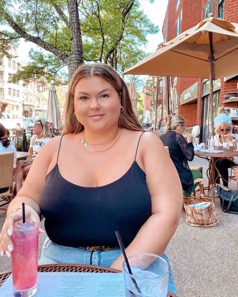 Alexandra Rodriguez on Instagram: “This WEATHER THOUGH 🍃🌞” Alexandra Rodriguez, Gil Rodriguez Bodysuit, Curvy Outfits, Camisole Top, Plus Size, On Instagram, Instagram