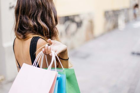 Saving is effortless when you know these 4 Ways to Save on Purchases! Visit the blog to learn how to save on Amazon purchases, travel, groceries [read more] Stock Market Investing, Paris Mode, Gianfranco Ferre, Hang Loose, Budget Planning, Like A Boss, Healthy People, Online Shopping Stores, Free Shopping