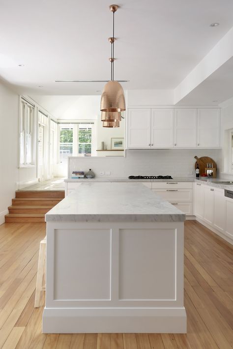 Carrara marble island with shaker detailing and high skirting to ends Brass Kitchen Island, Hamptons Kitchen, Home Decor Ideas Kitchen, Cottage Style Kitchen, Traditional Kitchen Design, White Shaker Cabinets, Shaker Style Kitchens, Kitchen Design Trends, Shaker Cabinets