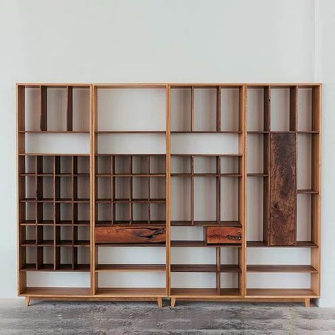 Free Standing Shelves, Entertainment Wall, Bookshelf Design, Small Room Design, Studio Interior, Built In Bookcase, Shelving Systems, Furniture Details, Wood Storage