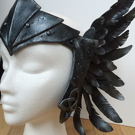 Valkyrie Valkyrie Headdress, Valkyrie Costume, Viking Costume, Cosplay Tutorial, Detail Shots, Foam Crafts, Fantasy Clothing, Diy Costumes, Halloween Cosplay