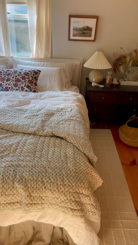 Nancy Meyers Bedroom, Closet Offices, Cowgirl Room, Nancy Meyers, Transitional Living, Small Room Bedroom, Beautiful Sunrise, Farmhouse Bedroom, Remodel Bedroom