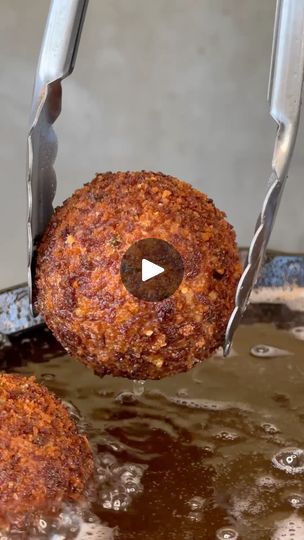 Deep Fried Chicken Balls, Fried Chicken Balls, Bacon Chicken Bites, Fried Chicken Bites, Deep Fried Bacon, Deep Fried Chicken, Fried Bacon, Chicken Balls, Bacon Chicken