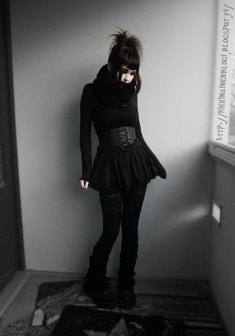 Darkly Inclined, Dark Beauty Fashion, Pixie Skirt, Casual Goth, Dark Mori, Tokyo Street Fashion, Hipster Grunge, Goth Look