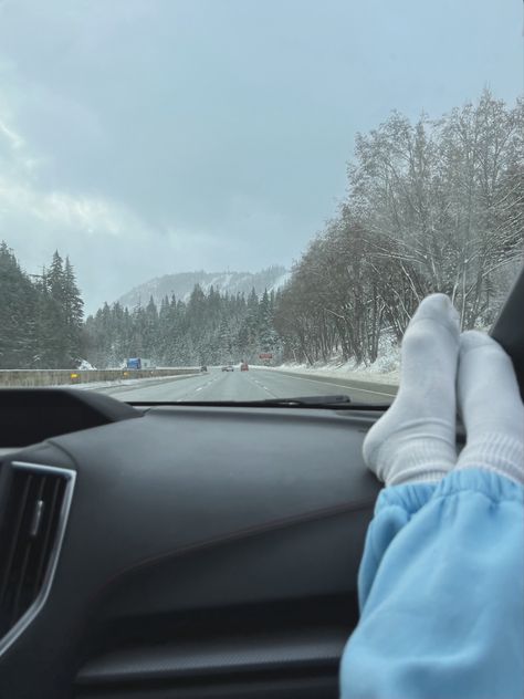 #winter #aesthetic #snow #christmas #roadtrip #cozy #forest #drive #travel #coldweather #sweaterweather Christmas Road Trip, Winter Drive Aesthetic, Driving In Snow Aesthetic, Driving Through Mountains Aesthetic, Driving In Snow At Night, Winter Driving, Winter Bucket List, Adventure Aesthetic, Winter Cabin