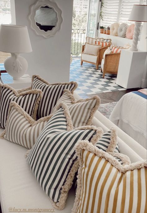 Stripe Cushions Living Rooms, Boat Interior Design, White Living Room Decor, Beach Living Room, Striped Room, Coastal Interiors Design, Living Room Sofa Design, Apartment Inspiration, Living Room Inspo