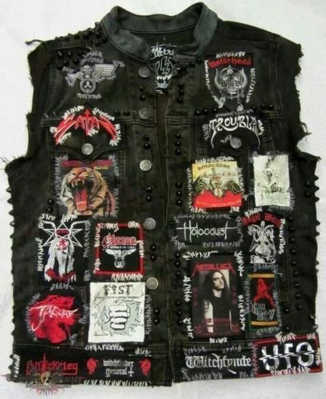 James Hetfield Battle jacket Battle Vest, Punk Fashion Diy, Heavy Metal Fashion, Battle Jacket, Metal Clothing, James Hetfield, Metal Fashion, Heavy Metal Bands, Punk Outfits