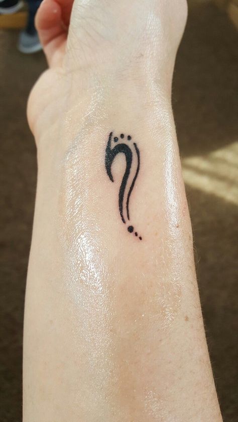 Moana tattoo - Fish Hook Maui Fish Hook Tattoo, Disney Moana Tattoos, Simple Moana Tattoo, Maori Hook Tattoo, Small Moana Tattoos Ideas, Heart Of Tafiti Moana Tattoo, Moana Tattoos Small, Moana Inspired Tattoos, Maui Hook Tattoo