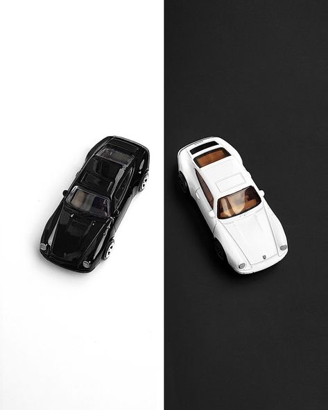 Hotwheels Photography Ideas, Toy Car Photography, Car Black And White, Die Cast Cars, Car Shoot, Toy Model Cars, Photography Reference, Car Concept, Miniature Photography