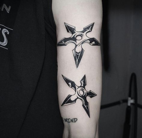 Throwing Star Tattoo, Shuriken Tattoo, Ninja Star Tattoo, Ninja Star, Star Tattoo, Red Ink Tattoos, Hand Poke, American Traditional Tattoo, Dope Tattoos