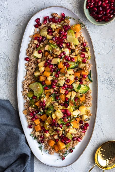 Honey Crisp Harvest Salad, Fall Farro Salad, Butternut Squash Farro Salad, Farro Pilaf With Autumn Vegetables, Autumn Farro Salad, Fall Salad Recipes, Honey Vinaigrette, Butternut Squash Cinnamon, Counting Macros