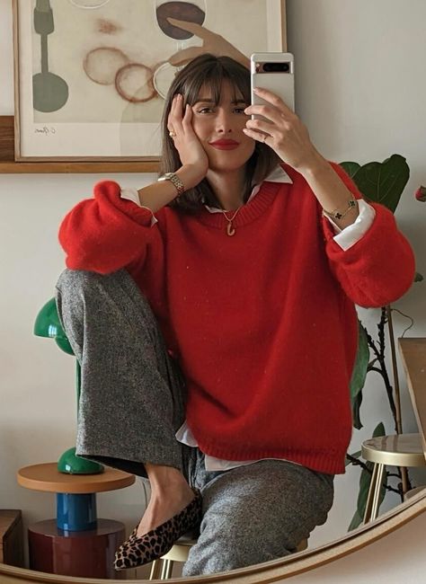 Red Sweater Outfit, Looks Street Style, Red Sweater, Mode Inspo, 가을 패션, Autumn Outfit, Outfit Inspo Fall, Classic Outfits, Mode Inspiration