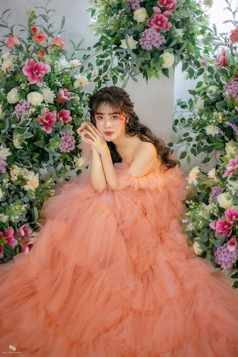 Debut Photoshoot Poses, Prewed Korea, Flower Photoshoot Editorial, Pre Debut Photoshoot, Women Hair Styles, Debut Gowns, Summer Dresses Diy, Fairytale Photoshoot, Debut Photoshoot