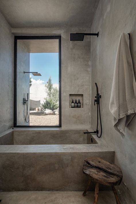 Photo 7 of 10 in Concrete Is King in This Monumental Home That Just Hit the Market in Mexico - Dwell Concrete Closet, Polished Concrete Bathroom, Concrete Bathtub, Concrete Bath, Concrete Shower, Spacious Bathroom, Textured Concrete, Modern Wooden House, Wabi Sabi Interior