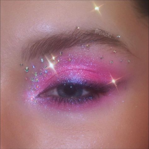 Pink Euphoria Makeup, Pink Flash Makeup, Bubbles Inspired Makeup, Pink Funky Makeup, Pink Euphoria, Goblin Shaman, 00s Makeup, Pink Editorial Makeup, Pink Futuristic Makeup