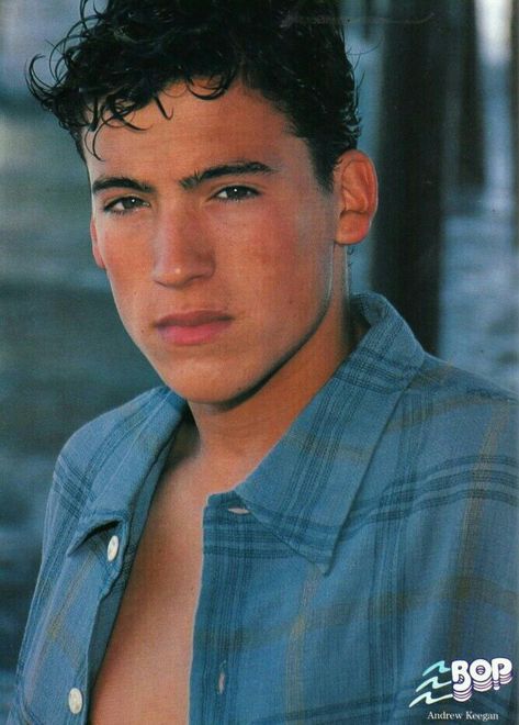 Andrew Keegan 90s, Young Male Celebrities, 90s Posters, 90s Celebrities, Andrew Keegan, Robert Ri'chard, 2000s Boys, Fine Shyt, 90s Teen