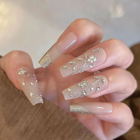 Nails Transparent, Glitter French Nails, Glitter French Tips, Gel Acrylic Nails, Flower Nail Designs, Bridal Nails, Stick On Nails, Bling Nails, False Nail