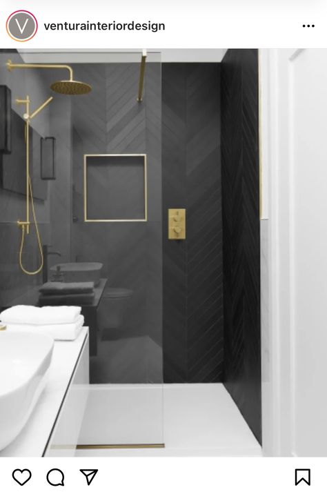 Wallpaper Decor Ideas, Wallpaper Design Ideas, Bathroom Lighting Ideas, Ventura Design, Full Bathroom Remodel, Architecture Bathroom, Bathroom Redesign, Bathroom Design Inspiration, Bathroom Remodel Shower