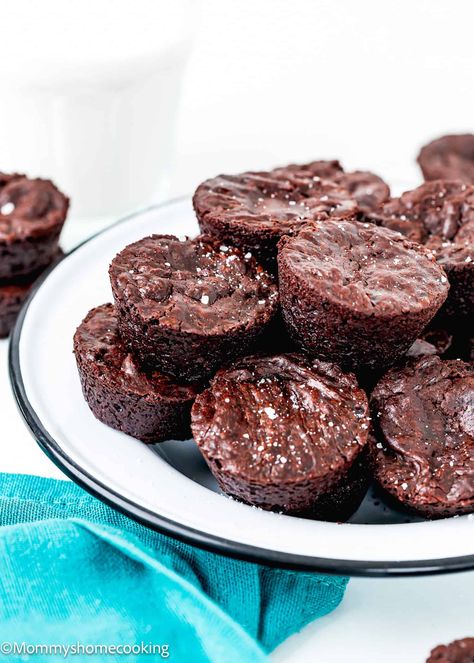 Brownies Bites, Easy Brownies, Mini Chocolate Chip Muffins, Egg Allergy, Eggless Desserts, Eggless Recipes, Brownie Bites, Gf Recipes, Brownie Bar