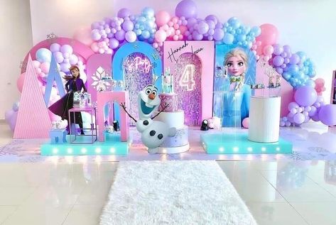 Frozen Party Backdrop, Frozen Theme Party Decorations, Princess Themed Birthday Party, Frozen Birthday Party Decorations, Elsa Birthday Party, Frozen Decorations, Frozen Bday Party, Disney Frozen Birthday Party, Frozen Birthday Theme