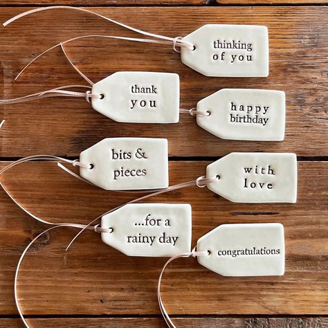 Clay Gift Tags, Diy Air Dry Clay, Air Dry Clay Projects, Cerámica Ideas, Clay Crafts Air Dry, Paper Boat, Pottery Crafts, Diy Pottery, Clay Ornaments