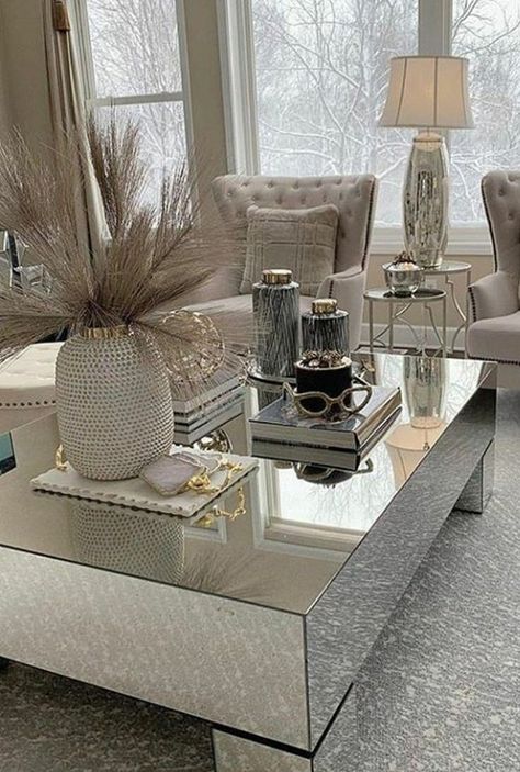 Mirror Coffee Table, Center Table Decor, Glam Living Room Decor, Center Table Living Room, Decor Mirror, Glam Living Room, Table Decor Living Room, Living Room Decor Inspiration, Luxury Living Room Design