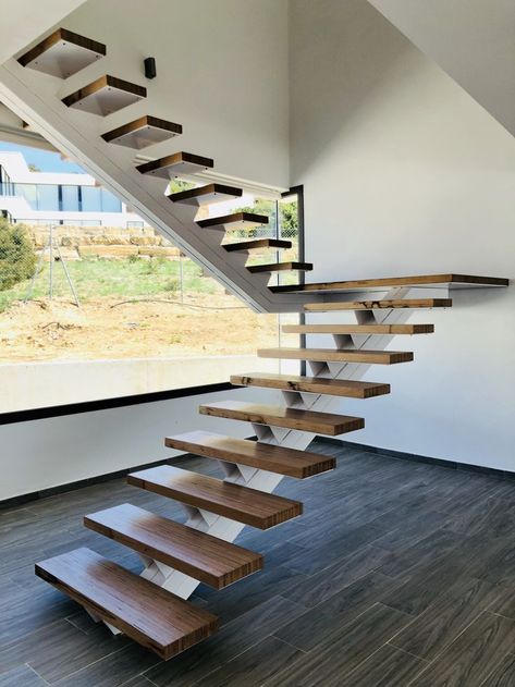 Steel Stairs Design, Wooden Staircase Design, درج السلم, Staircase Interior Design, Staircase Design Modern, Staircase Railing Design, Stairs Design Interior, Escalier Design, Steel Stairs