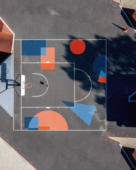 Urban Landscape Design, Minimal Photography, Sport Court, Playground Design, Outdoor Playground, Kids Playground, Sports Design, Urban Design, Public Space