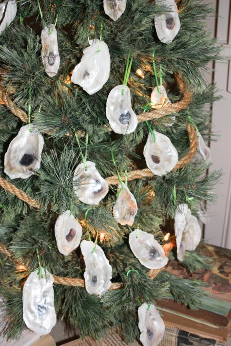 Oyster Shells for non traditional holiday tree. Discover oysters shells for your holiday tree. #oystershell #oyster #coastal Oyster Christmas Decor, Oyster Christmas Tree, Oyster Christmas, Coastal Diy, Island Holidays, Christmas Flamingo, Coastal Christmas Tree, Florida Christmas, Coastal Holiday