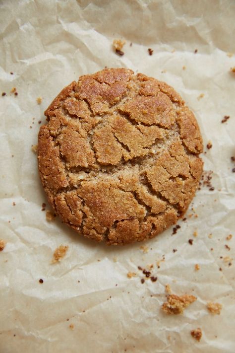 Vegan Miso Cookies, Miso Cookie Recipe, Miso Cookies, Digestive Cookies, Almond Butter Cookies, Almond Flour Cookies, Cookie Bakery, Maple Sugar, White Miso