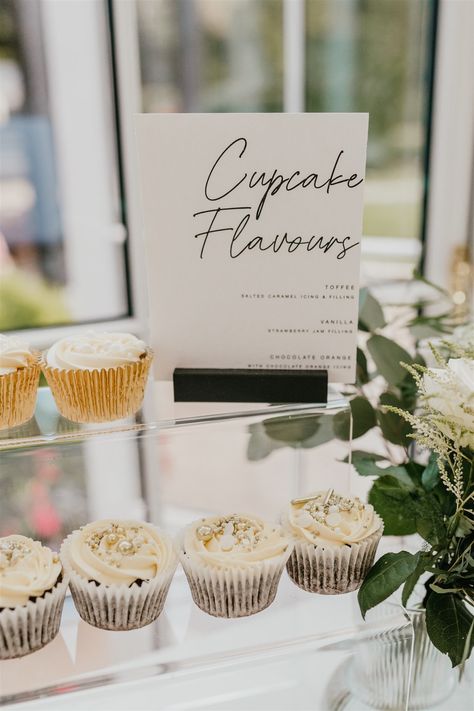 Wedding Dessert Table Ideas Modern, Cupcake Table Wedding Display Elegant, Modern Cupcake Display, Cupcake Table Wedding Display, Simple Desert Table Ideas Wedding, Wedding Dessert Table Cupcakes, Wedding Dessert Table Modern, Wedding Dessert Table Set Up, Wedding Cake And Cupcake Display Elegant