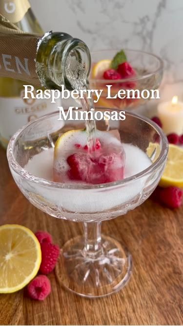 Sparkle up your brunch with this refreshing Raspberry Lemon Mimosa recipe! 🍋🍹 Bursting with fruity flavors, it's the perfect way to elevate your weekend gatherings. Cheers to sunshine sips and delightful moments! ☀️🥂 Lemon Mimosa, Mimosa Recipe, Brunch Drinks, Drink Recipes Nonalcoholic, Summer Cocktail Recipes, Fancy Drinks, Mimosa Bar, Mixed Drinks Recipes, Lemon Raspberry