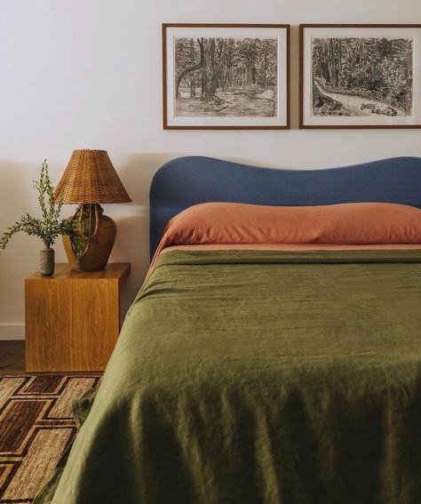 Fun fact: Violet-Blue is a 2024 color of the year 🌀 This gorgeous headboard is perfectly complimented by the warm terracotta and olive bedding . . . . . . . . . By: @dabito #interiordesigner #interiordesign #californiainteriordesigner #socaldesigner #sandiego #sandiegohomes #coastaldesigners #localcontractors #homediyinspo #homedecorinspo #interiorstylists #springhomedecor Terracotta Blue Bedroom, Blue Terracotta Bedroom, Terracotta And Blue Bedroom, Bedding Colour Scheme, Blue And Terracotta Bedroom, Olive Bedding, Green And Blue Aesthetic, Bedroom Terracotta, Real Bedroom