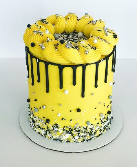 Yellow And Black Cake Design, Black And Yellow Birthday Cake, Black And Yellow Cake, Lemon Birthday Cakes, White Birthday Cakes, Candy Cakes, Sprinkle Cake, Decadent Cakes, Yellow Cake